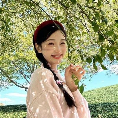 老艺术家孙女又出大瓜：恋爱脑怒怼网友，网友群嘲，前后半年